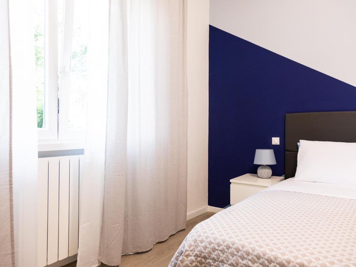 Como Holiday Home Appartamento Business Exterior foto