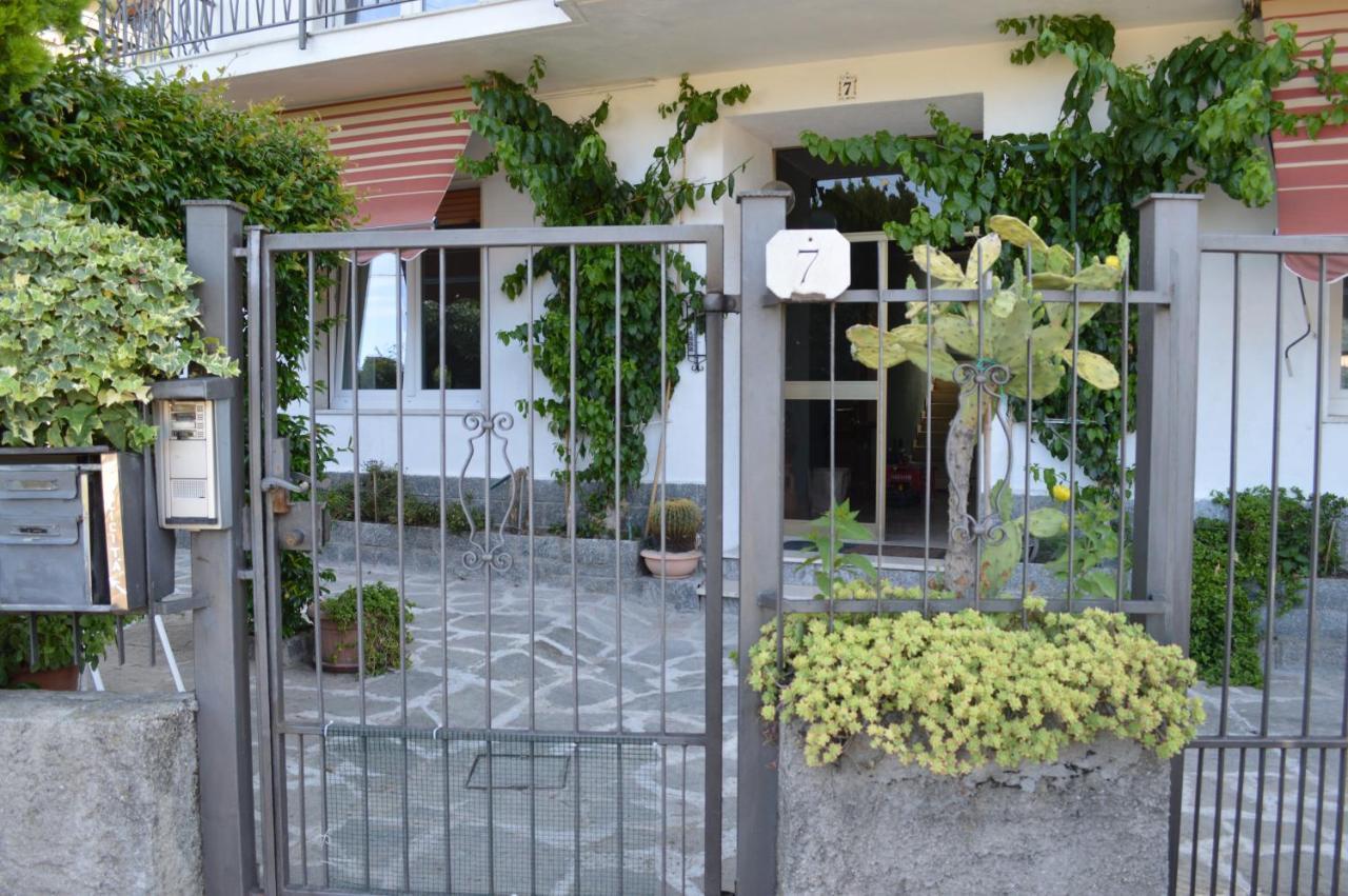 Como Holiday Home Appartamento Business Exterior foto